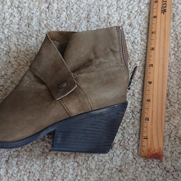 Eileen Fisher Tag Wrap-Snap Leather Booties Dark green Zipper Size 6 - Picture 9 of 12